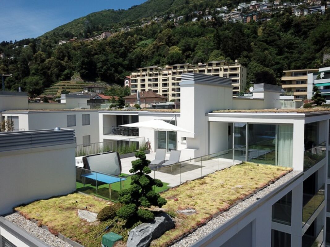 Dachterrasse auf modernem Wohngebäude