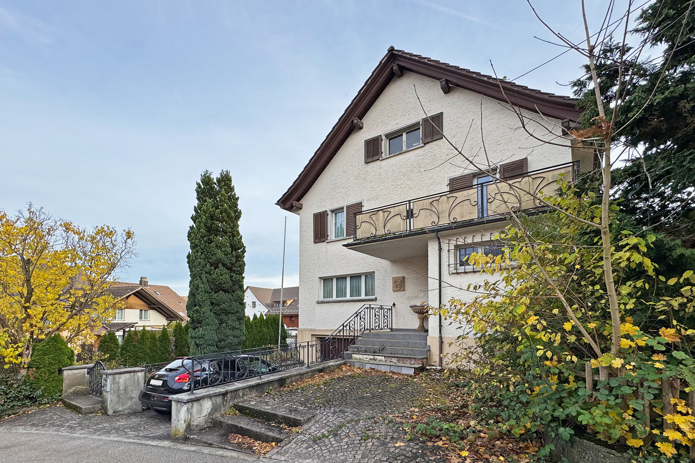 Einfamilienhaus mit Garten und Balkon