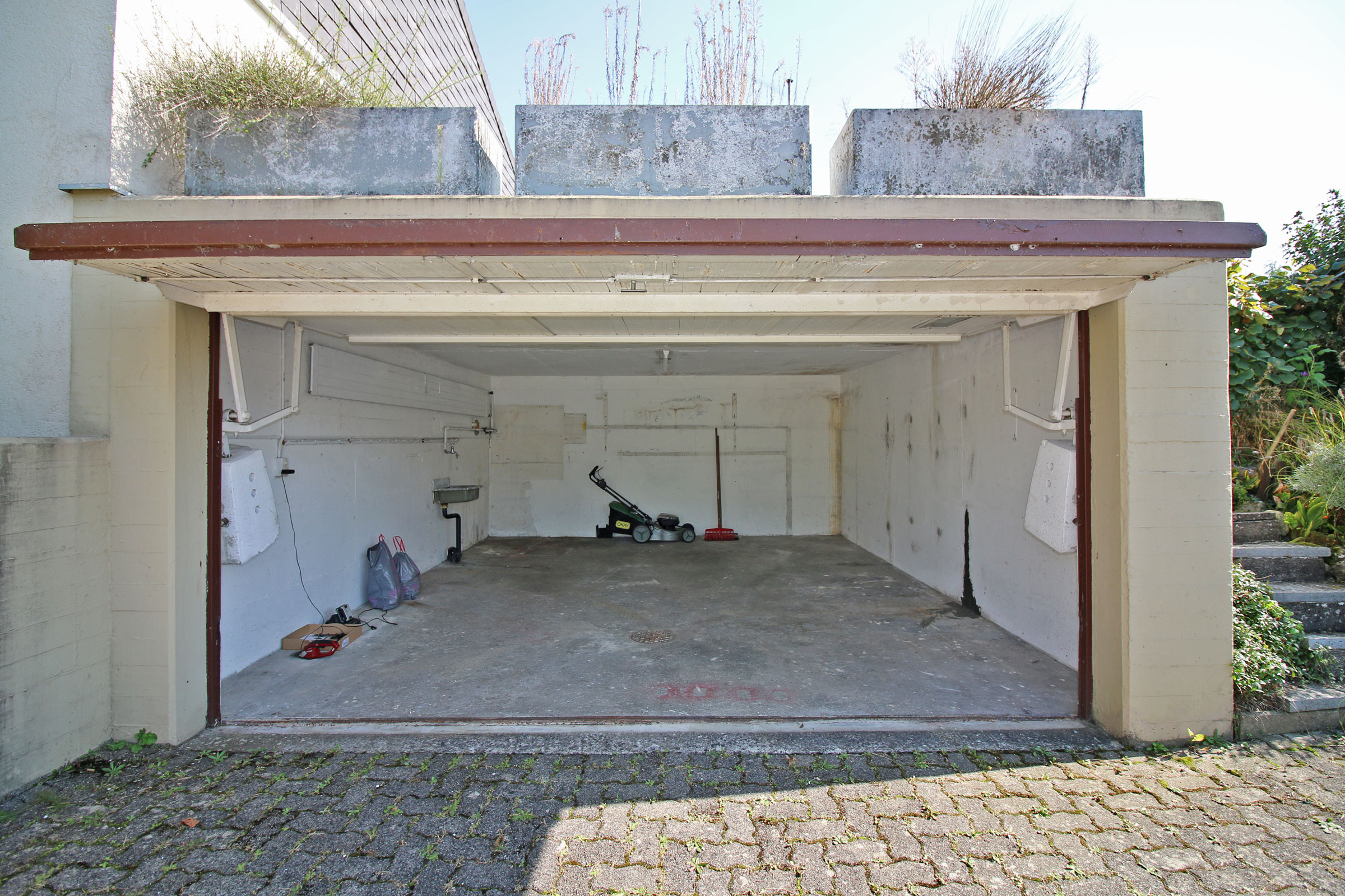 Garage mit offener Front