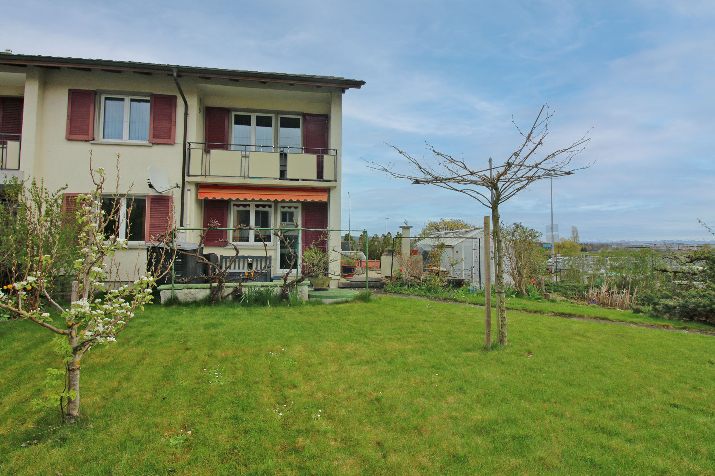 Einfamilienhaus mit Garten