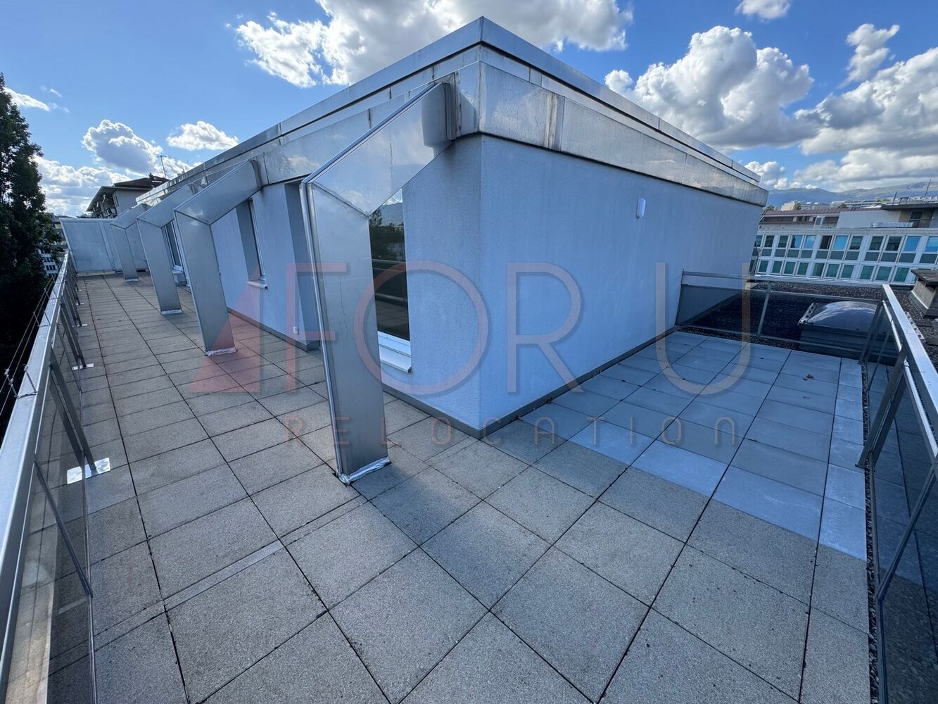 Dachterrasse mit Glasgeländer