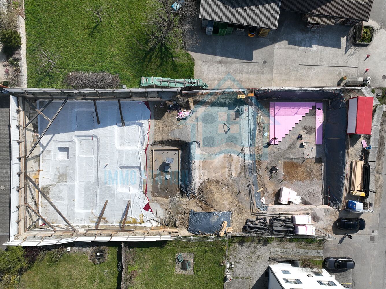 Luftaufnahme einer Baustelle