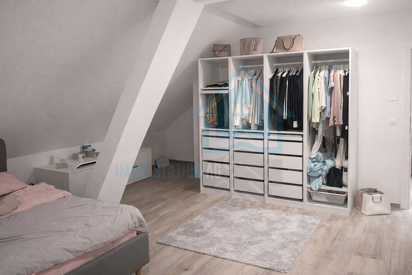 Ankleidezimmer im Dachgeschoss