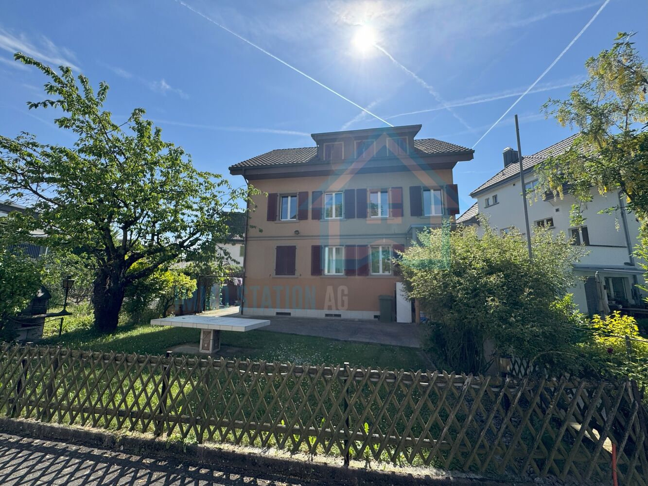 Einfamilienhaus mit Garten