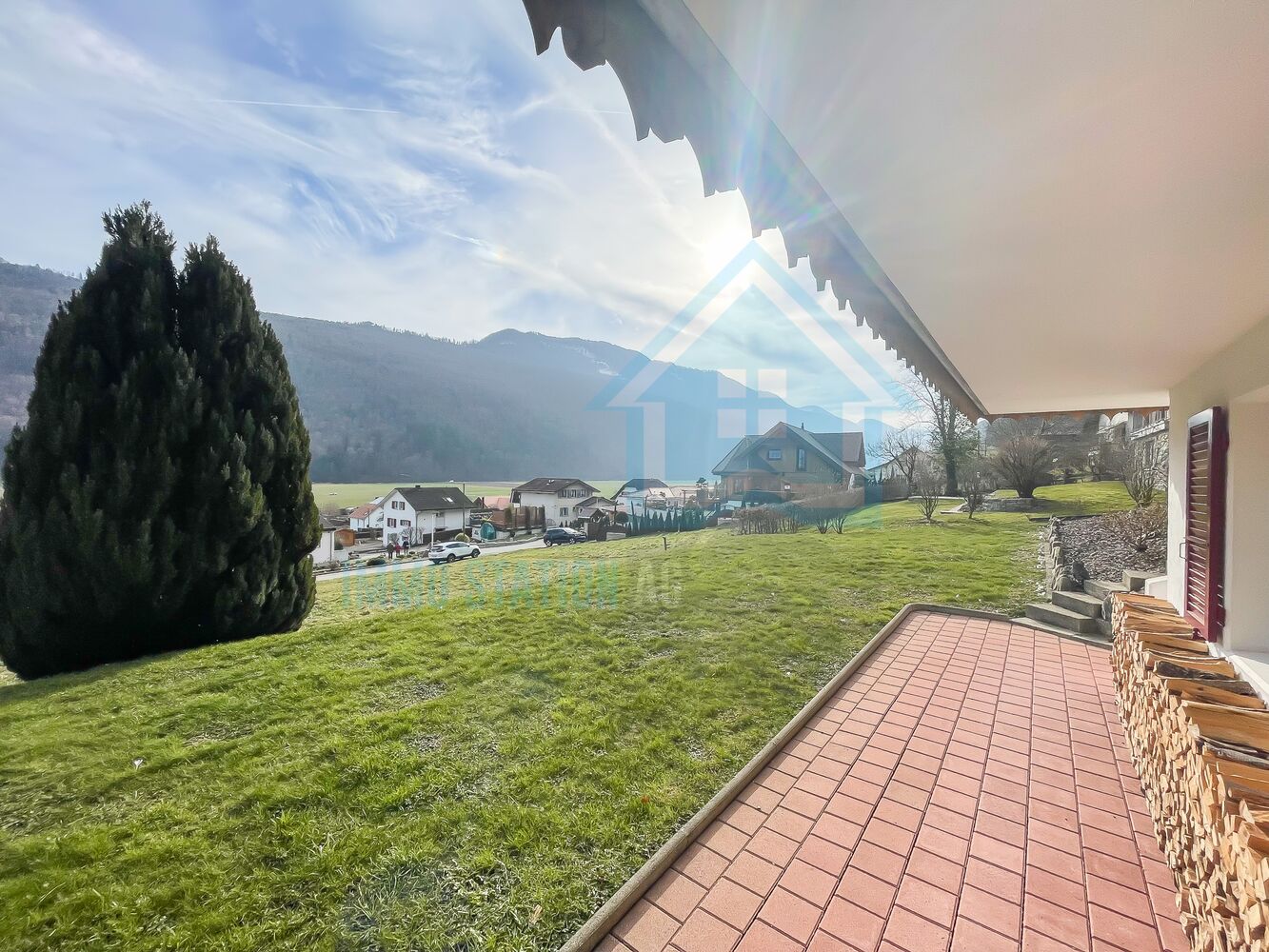 Terrasse mit Bergblick