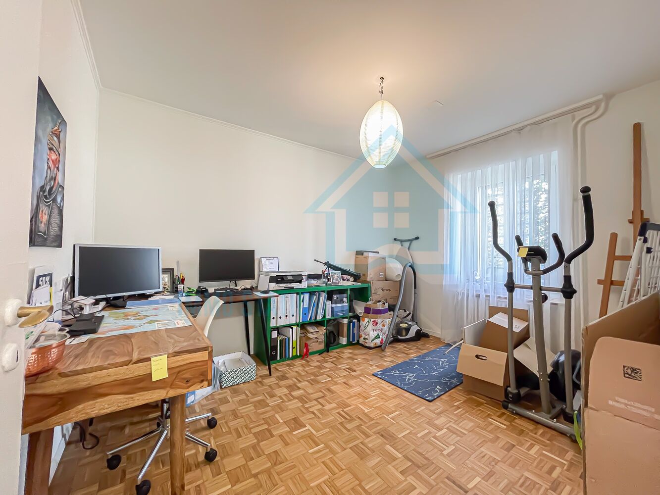 Arbeits- und Fitnessraum mit Tageslicht