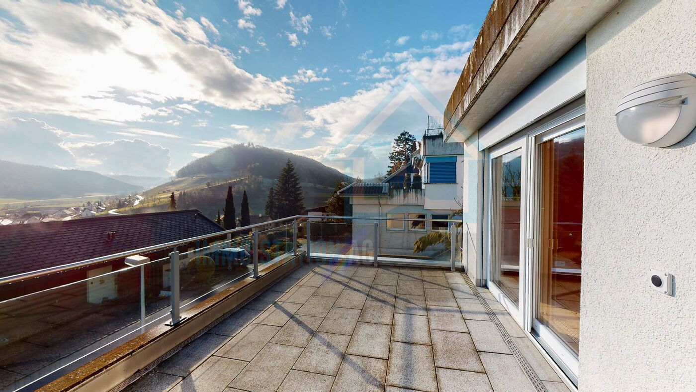 Balkon mit Bergblick