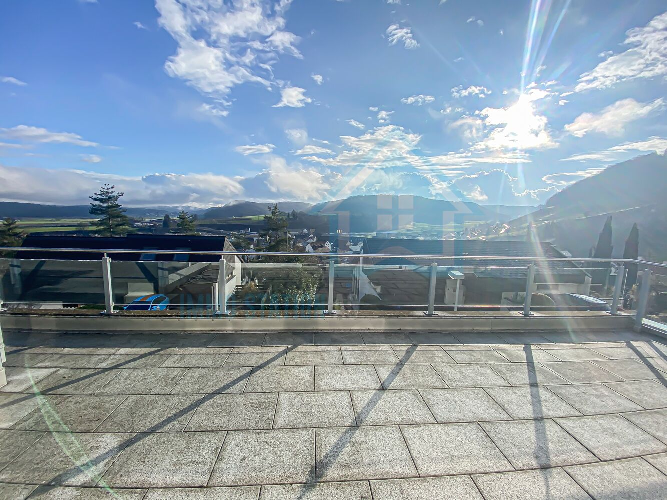 Dachterrasse mit Bergblick