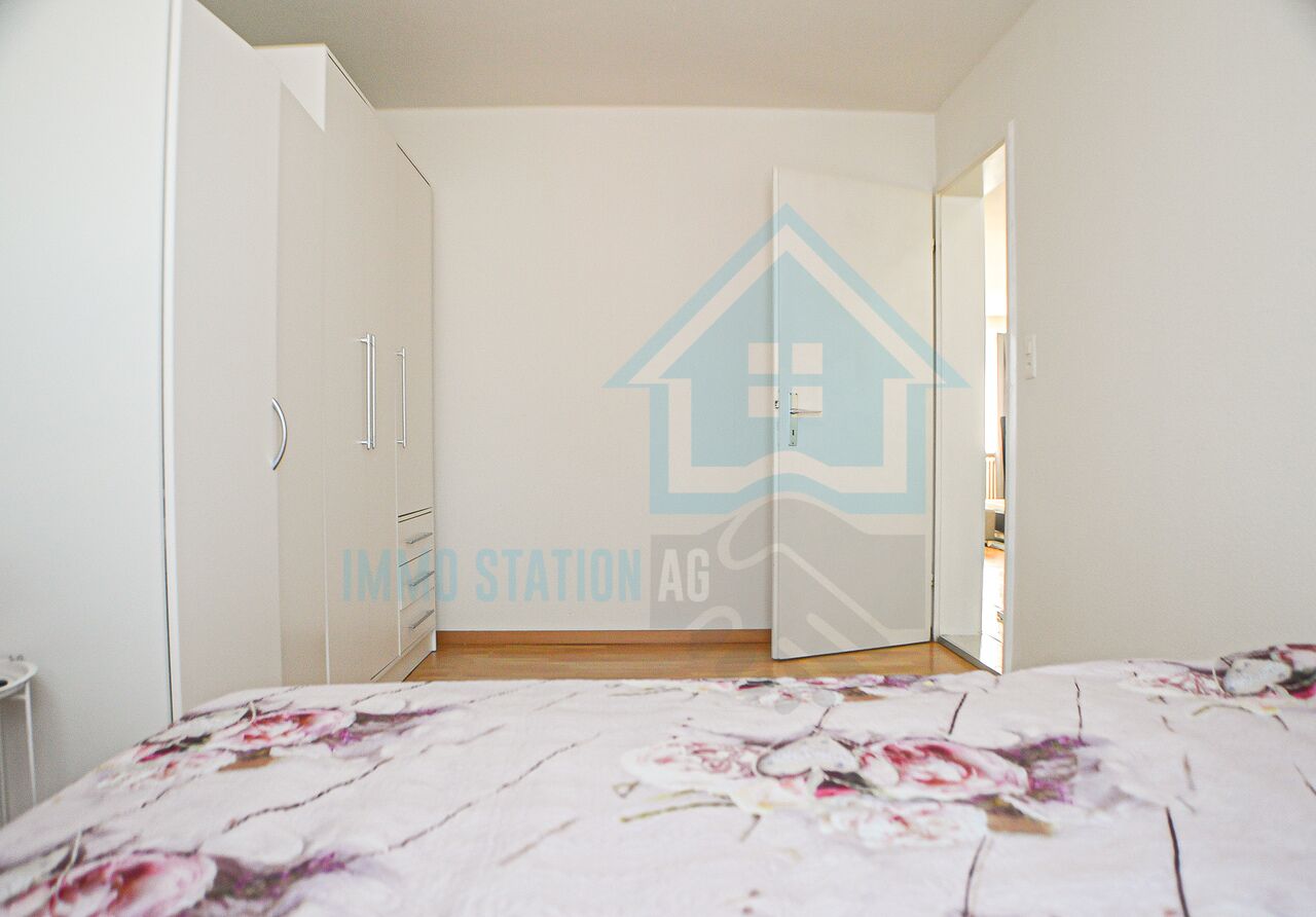 Schlafzimmer mit Einbauschrank
