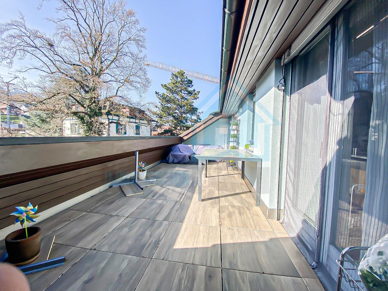 Dachterrasse mit Blick ins Grüne