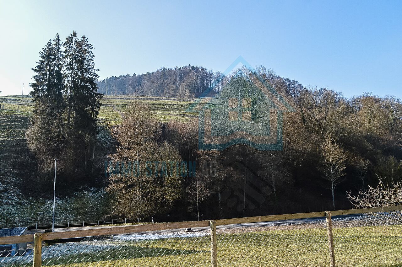 Landschaftsblick von einer erhöhten Außenposition