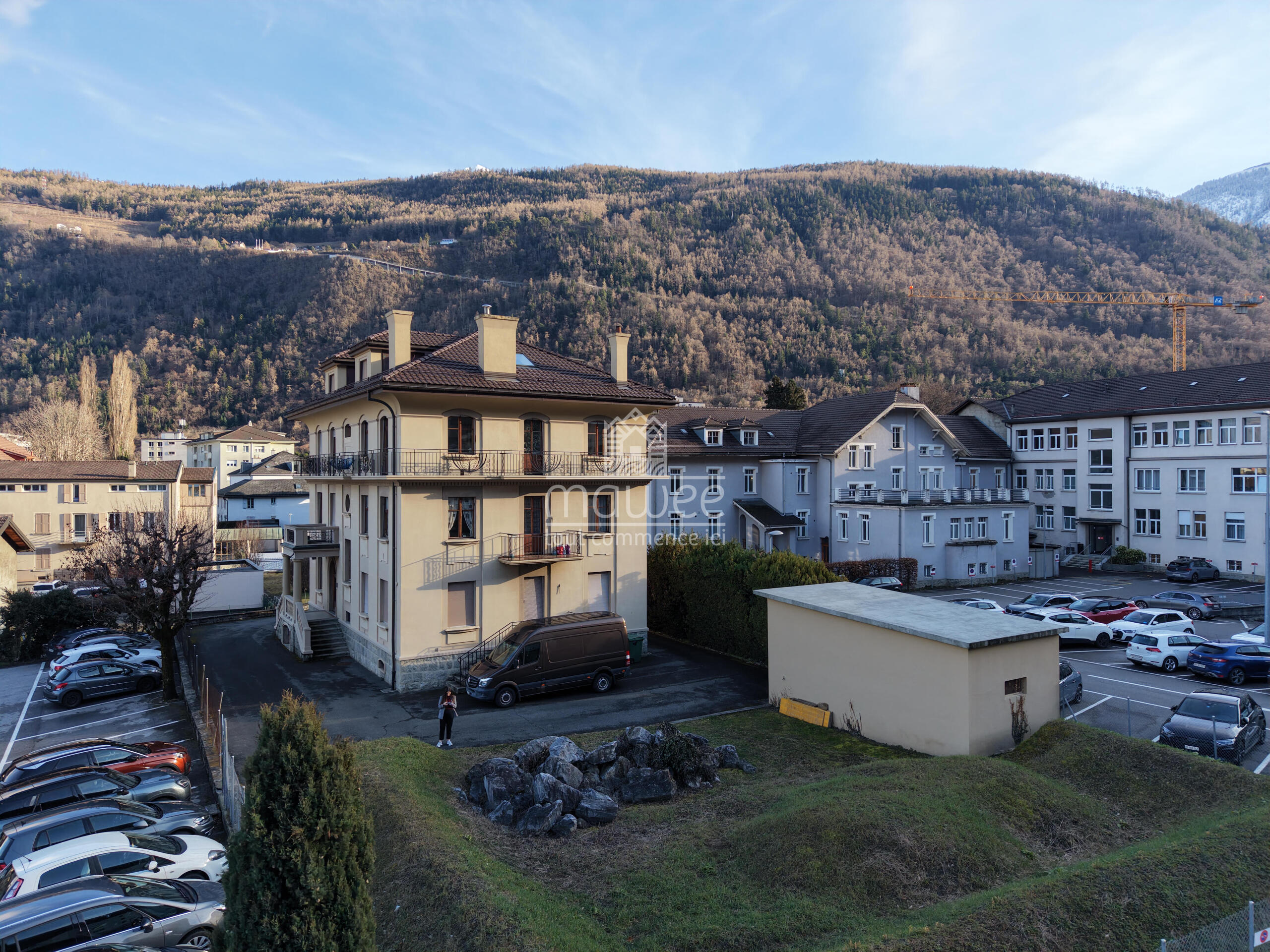 Wohnhausanlage in Berglage mit Parkflächen