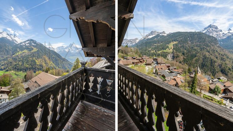 Balkon mit Bergpanorama