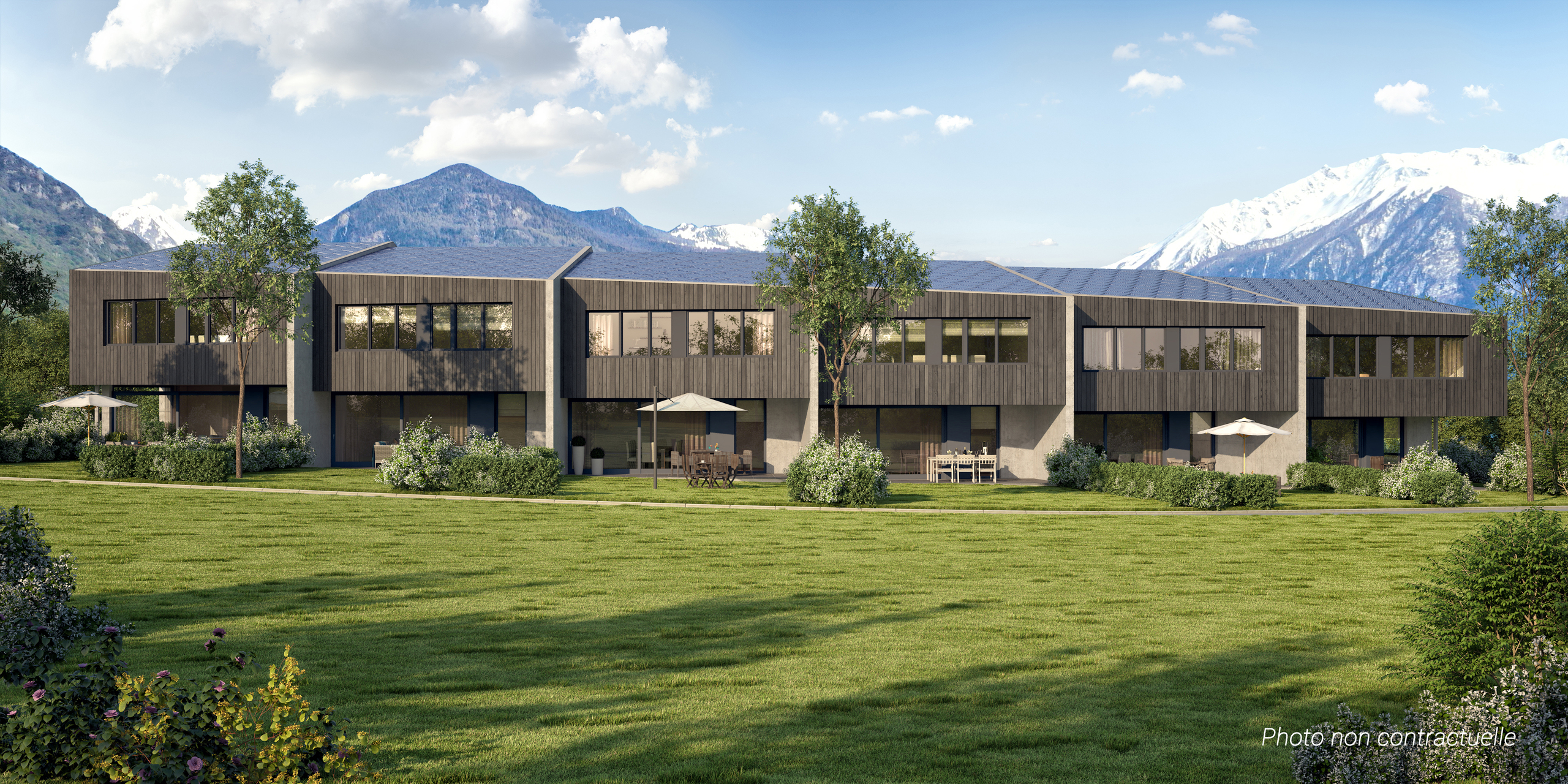 Moderne Wohnanlage mit Bergblick