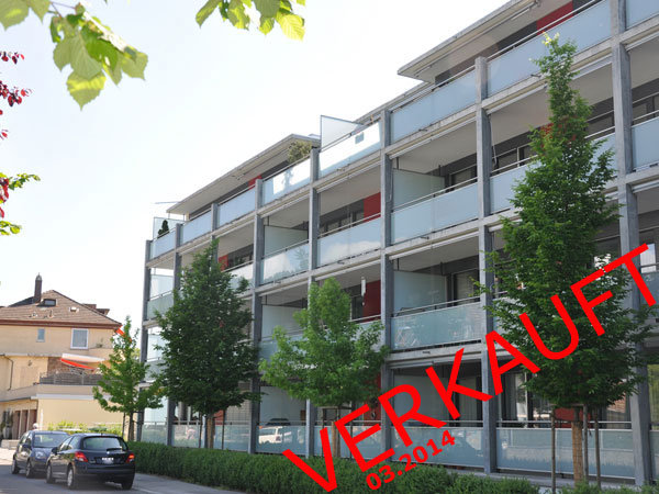 Mehrfamilienhaus mit Balkonen