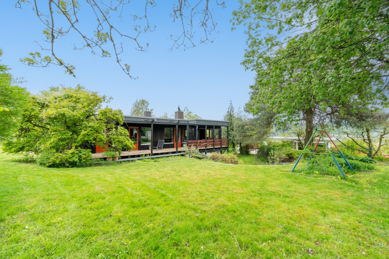 Haus im Grünen mit großem Garten