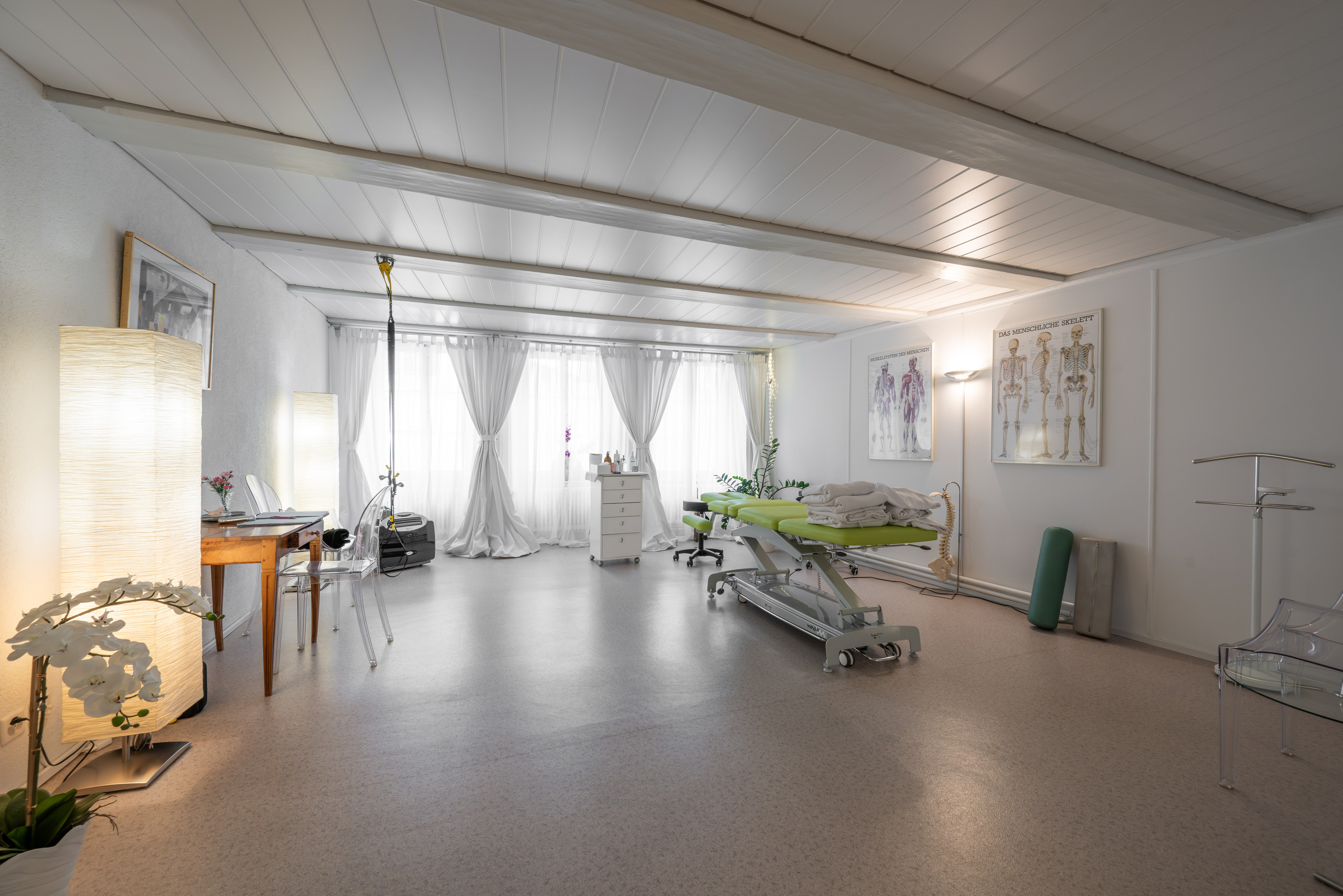 Heller Behandlungs- und Therapieraum