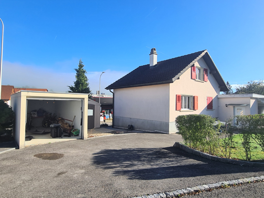 Einfamilienhaus mit Garagenhof