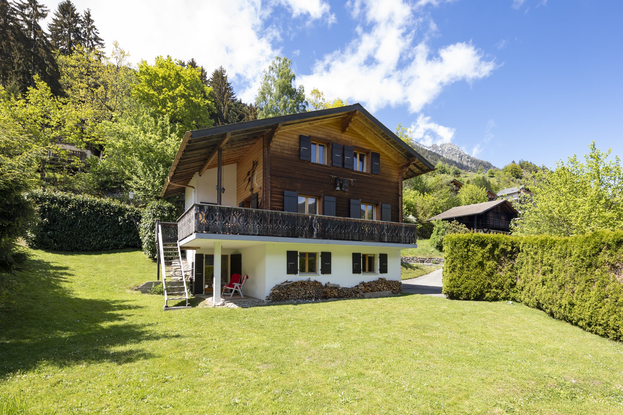 Alpenchalet mit Garten