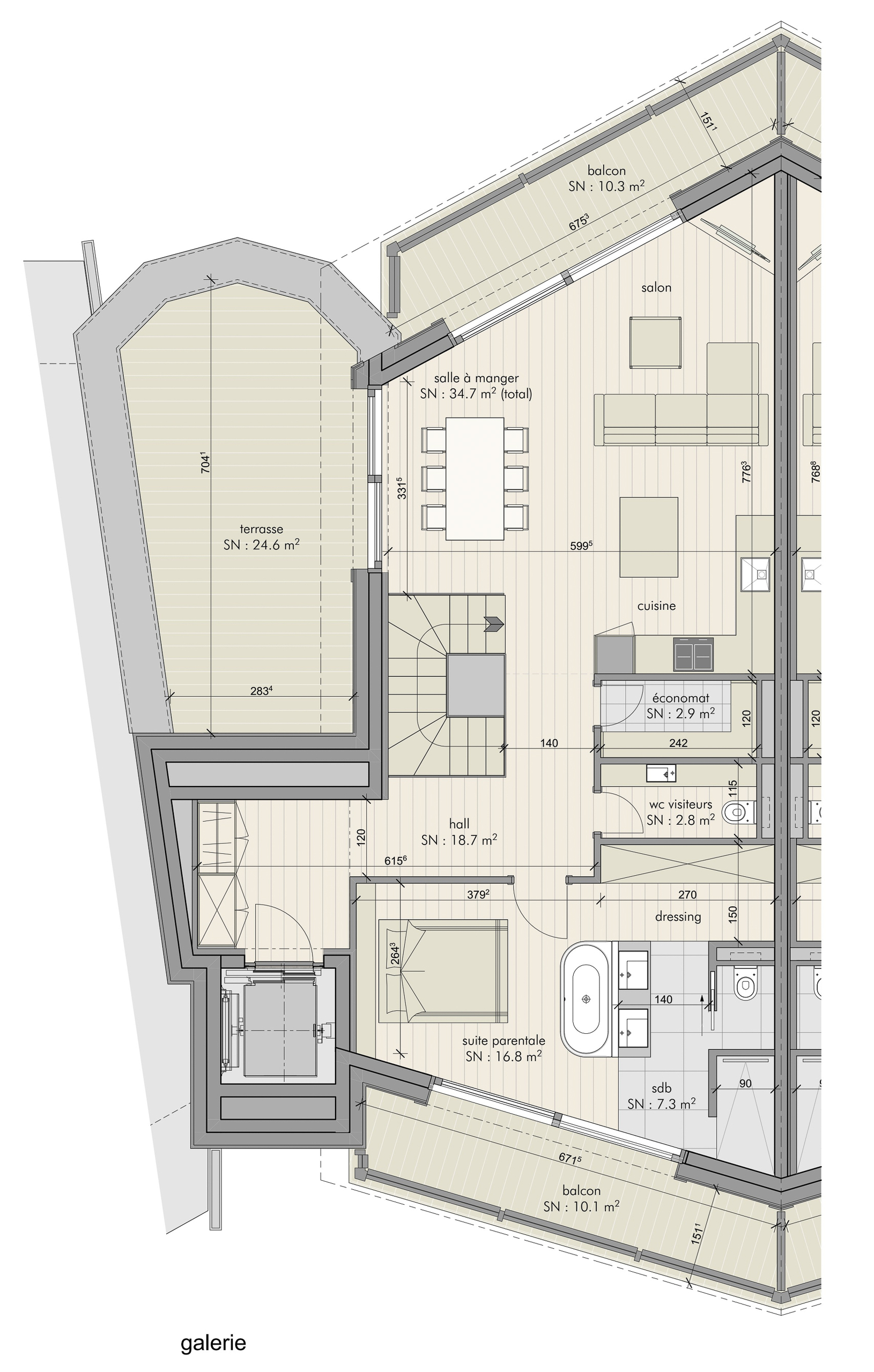 Grundriss einer Galerie mit Terrasse, Balkonen und Wohnbereichen