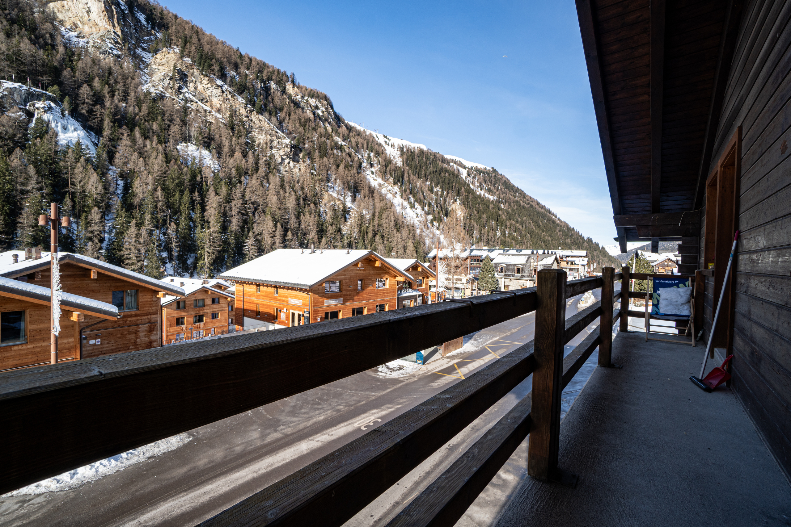 Balkon mit Bergblick