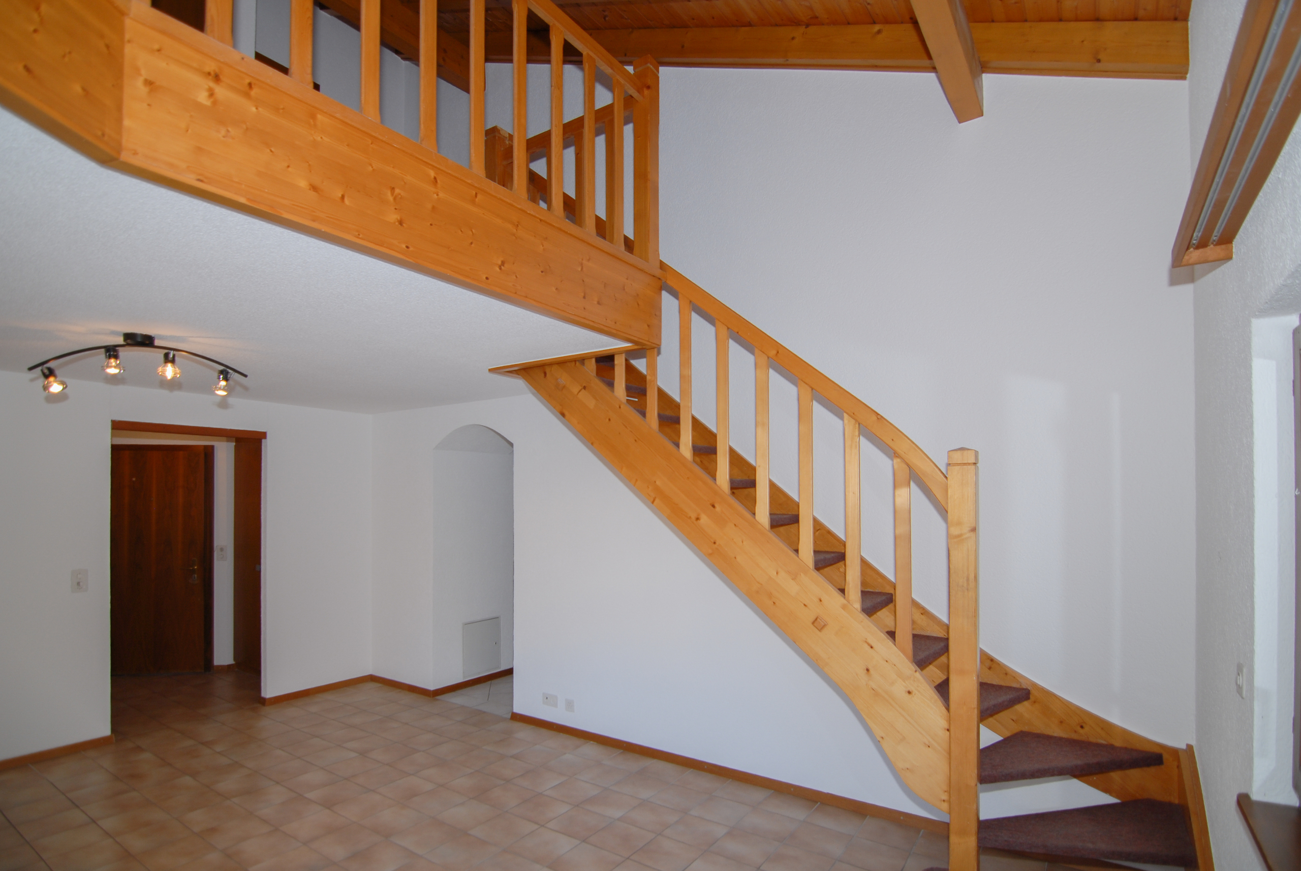 Treppenhaus mit Galerie