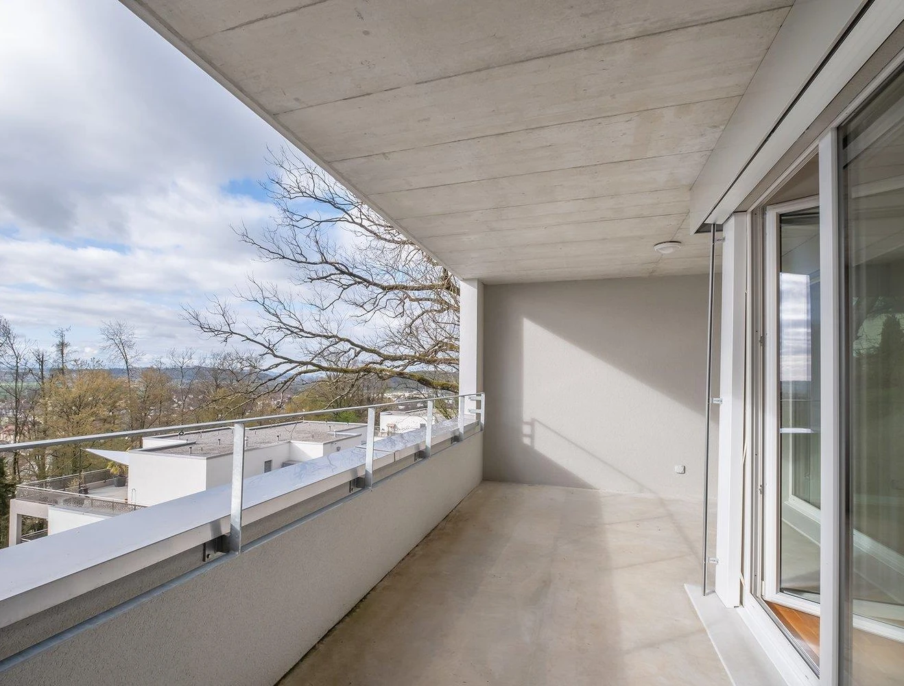 Balkon mit Blick ins Grüne