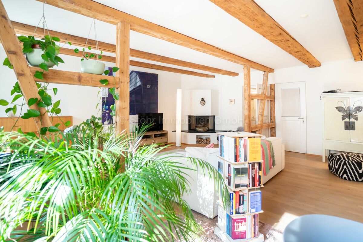Charmante 4.5 Zimmer Triplexwohnung an einmaliger Lage – Winterthur