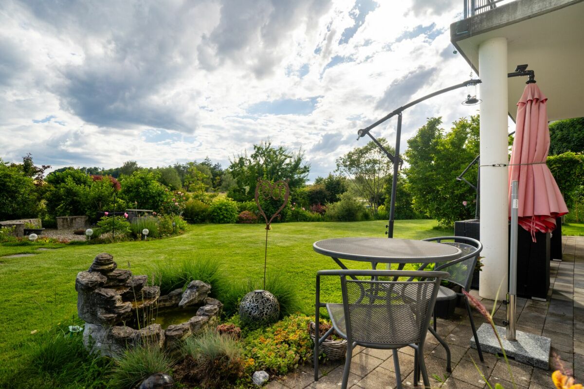 Garten mit Terrasse