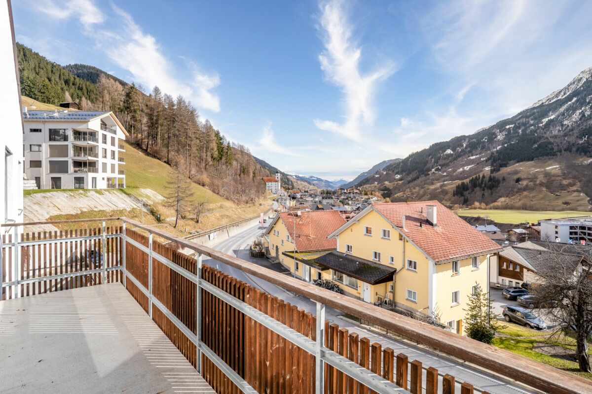 Balkon mit Bergblick