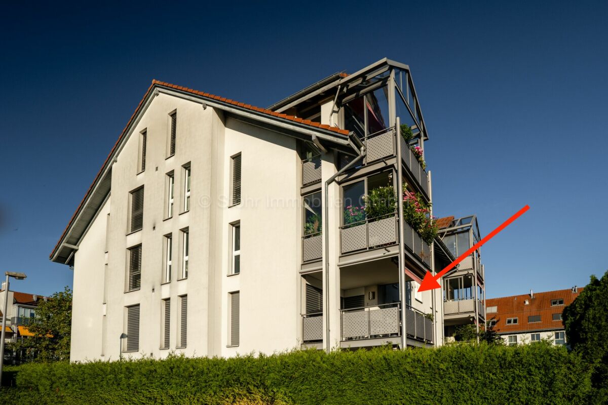 Mehrfamilienhaus mit Balkonen