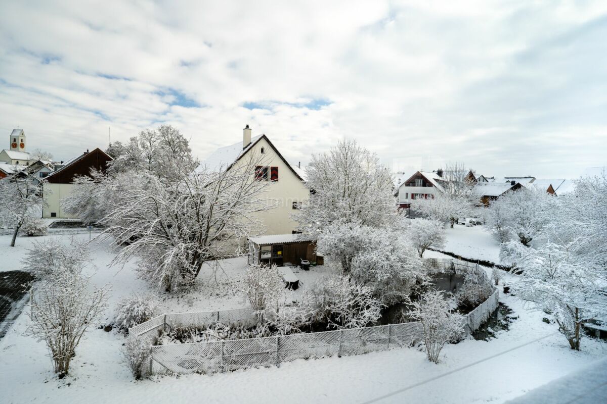 Verschneiter Wohnblick