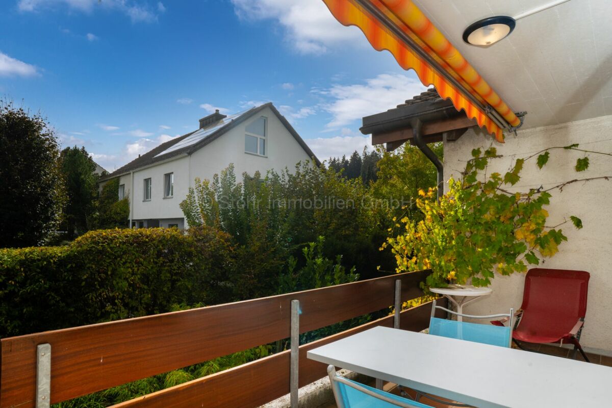 Balkon mit Blick ins Grüne