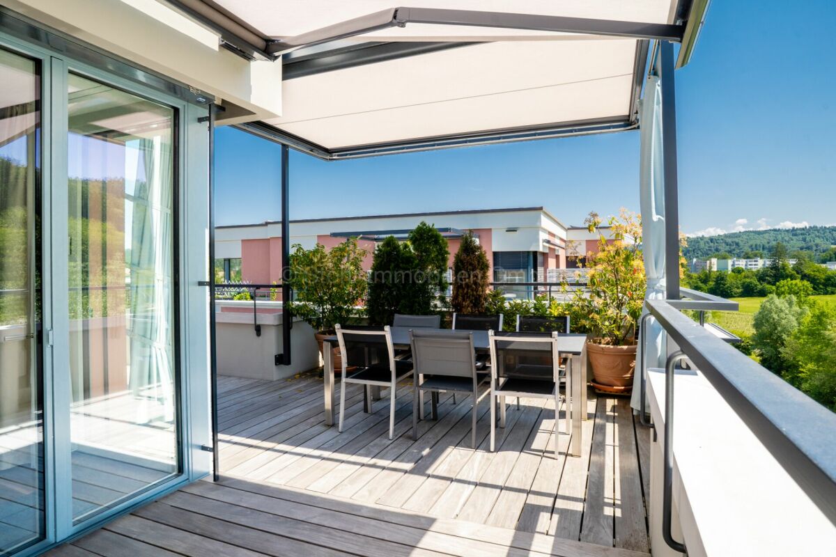 Dachterrasse mit Essplatz