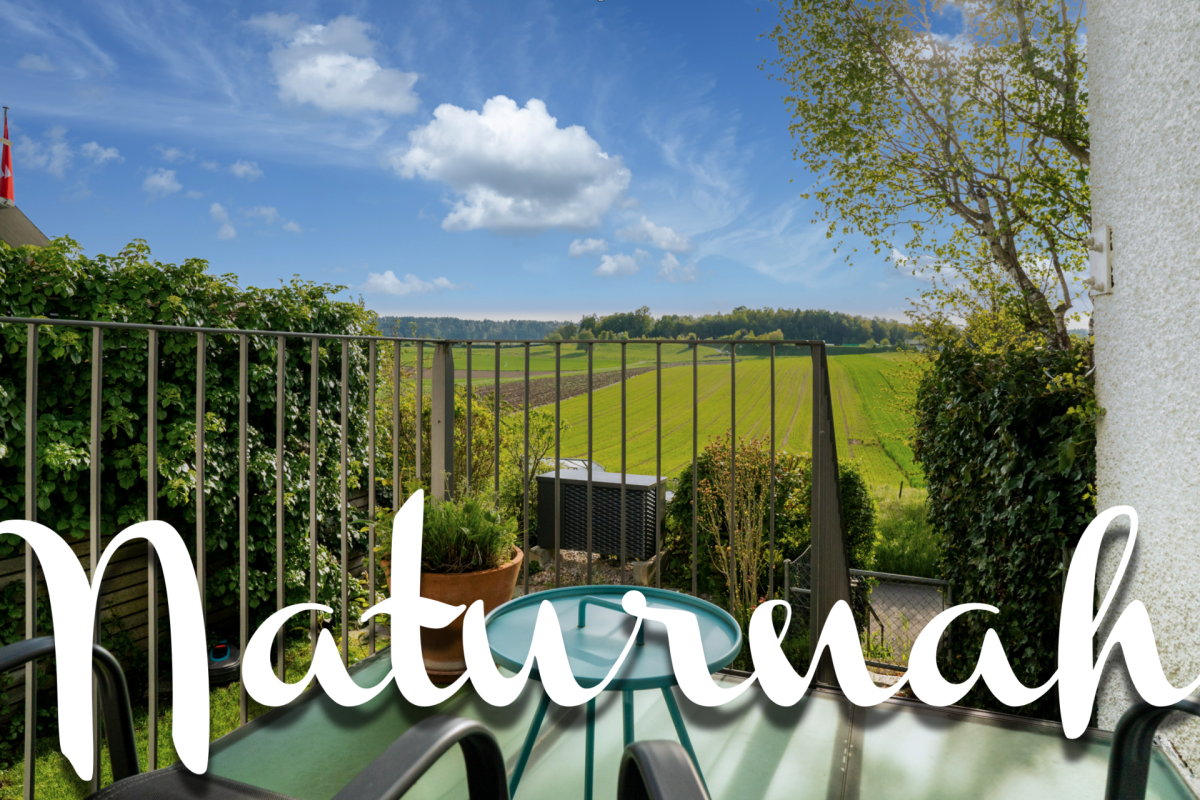 Balkon mit Panoramablick ins Grüne