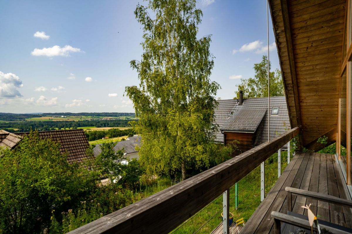 Balkon mit Blick ins Grüne