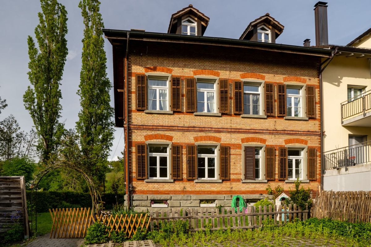 Historisches Ziegelhaus mit Garten