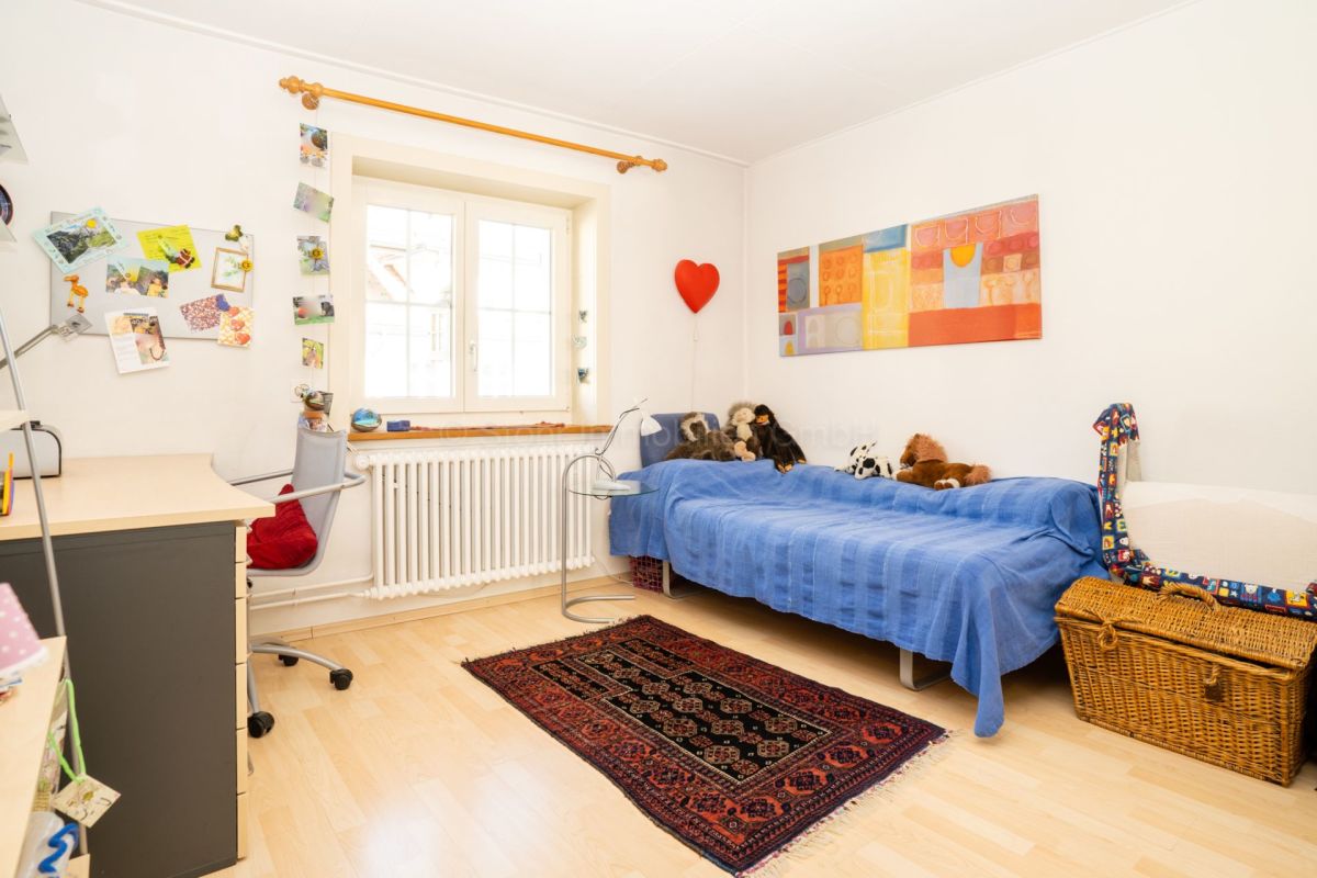 Kinder- oder Gästezimmer mit Tageslicht