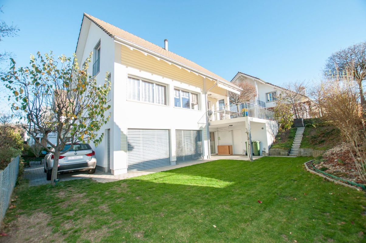 Einfamilienhaus mit Garten