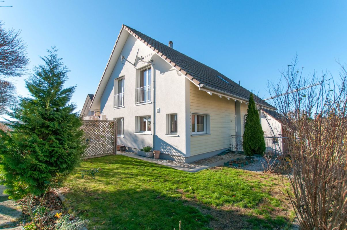 Einfamilienhaus mit Garten