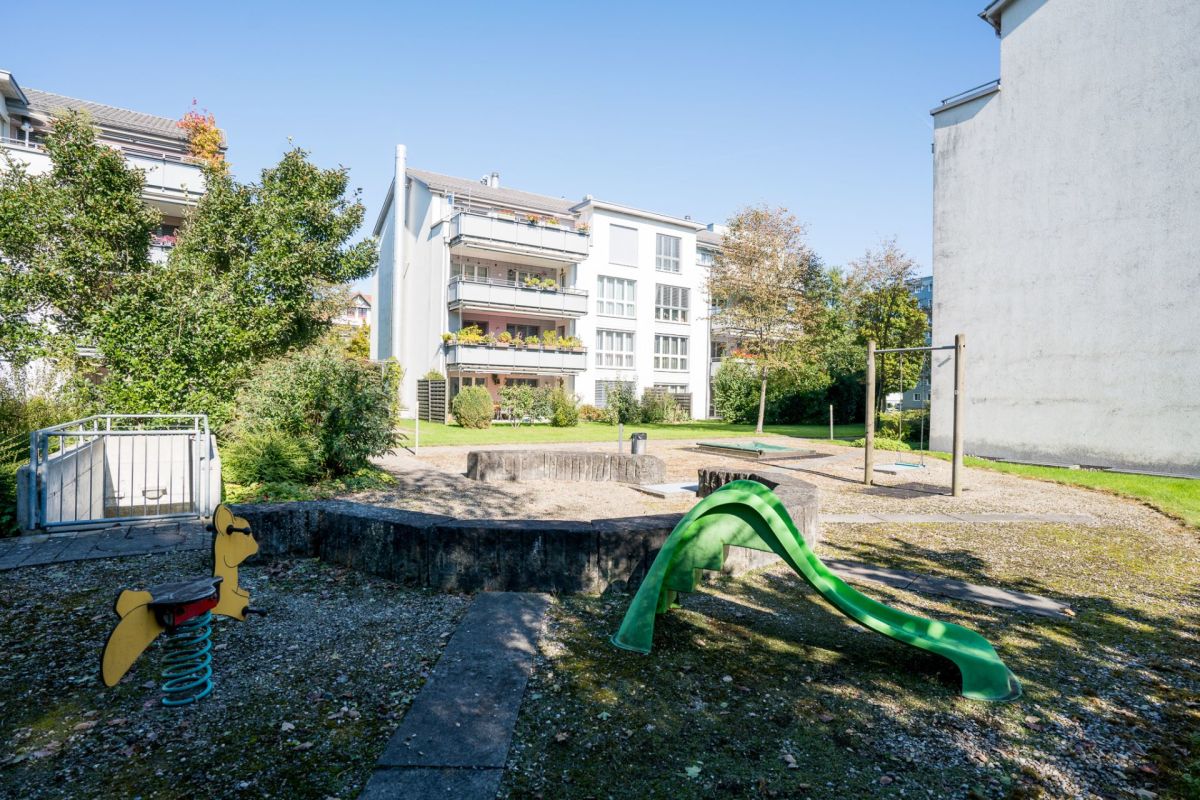 Spielplatz in einem Wohnhof