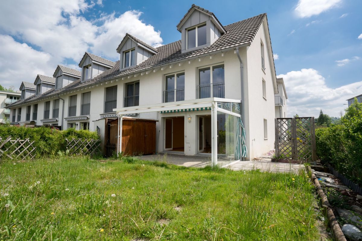 Reihenhaus mit Garten und Terrasse