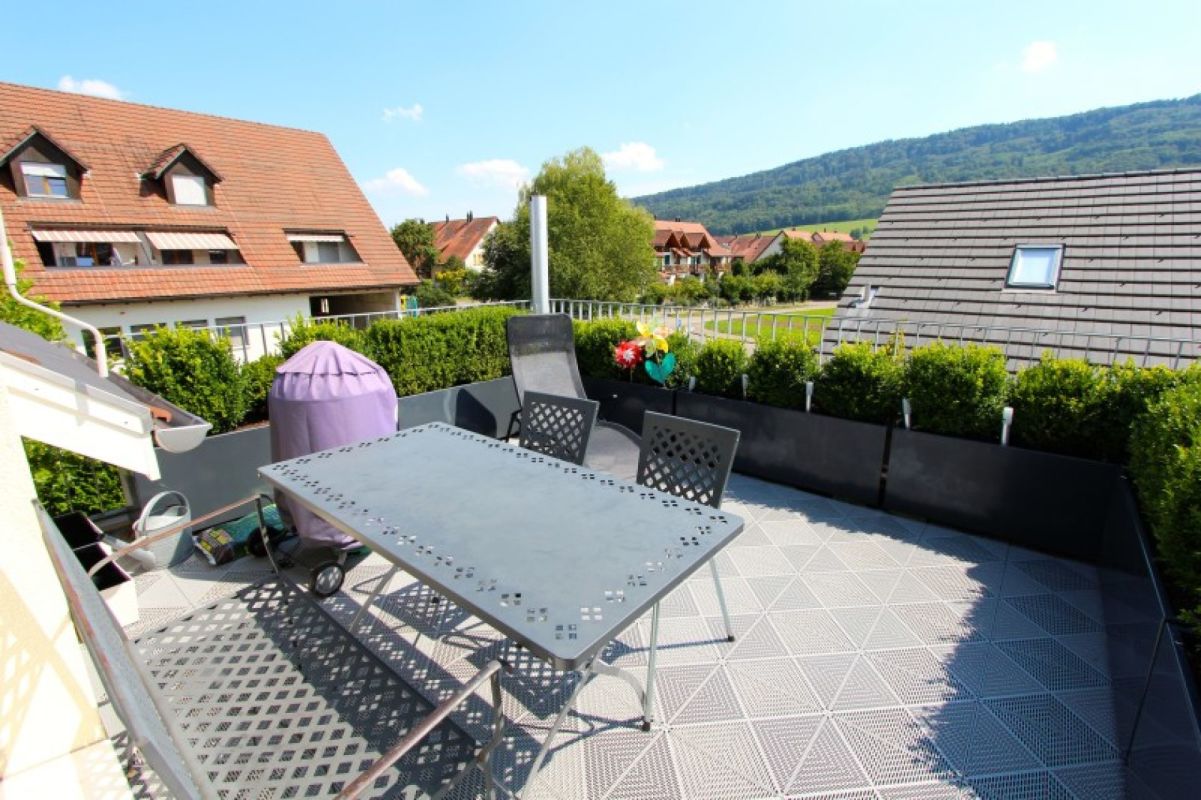 Dachterrasse mit Blick ins Grüne