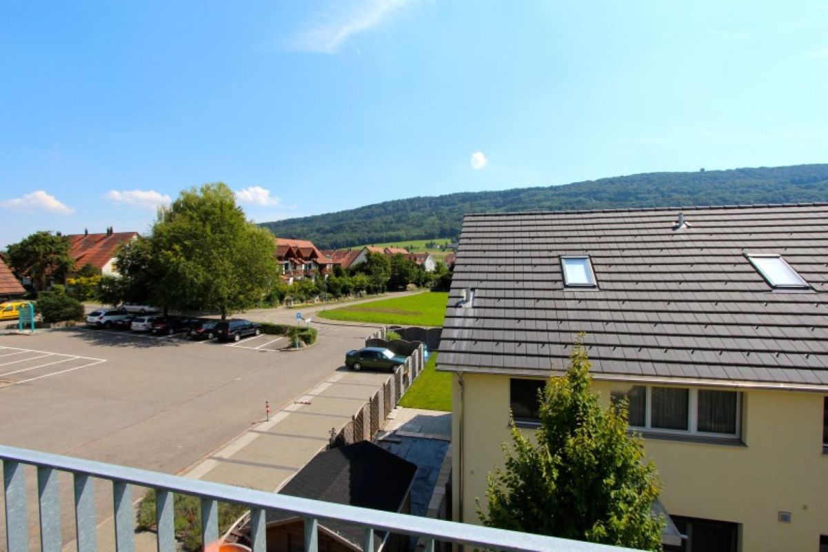 Balkonblick über Wohngebiet