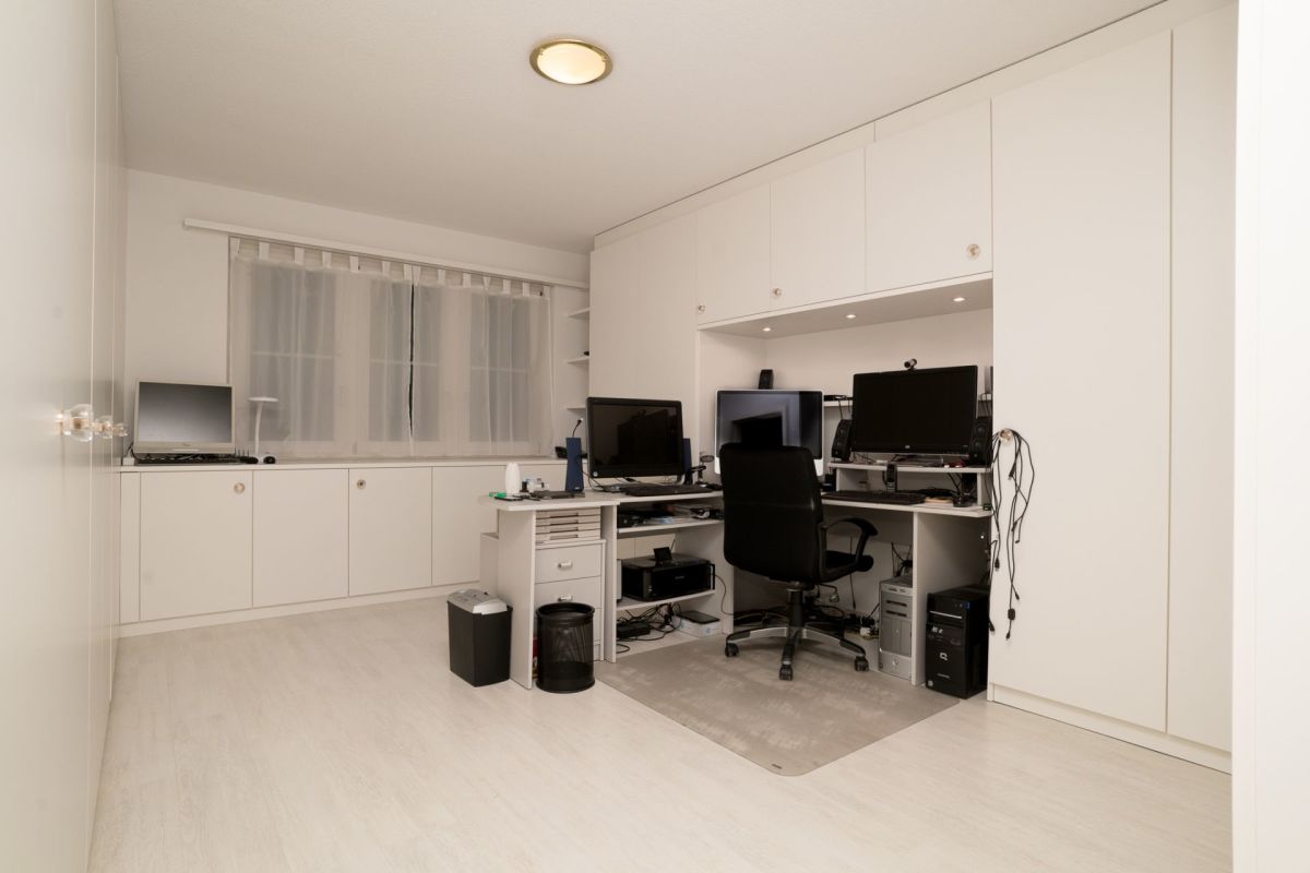 Homeoffice mit Einbauschränken