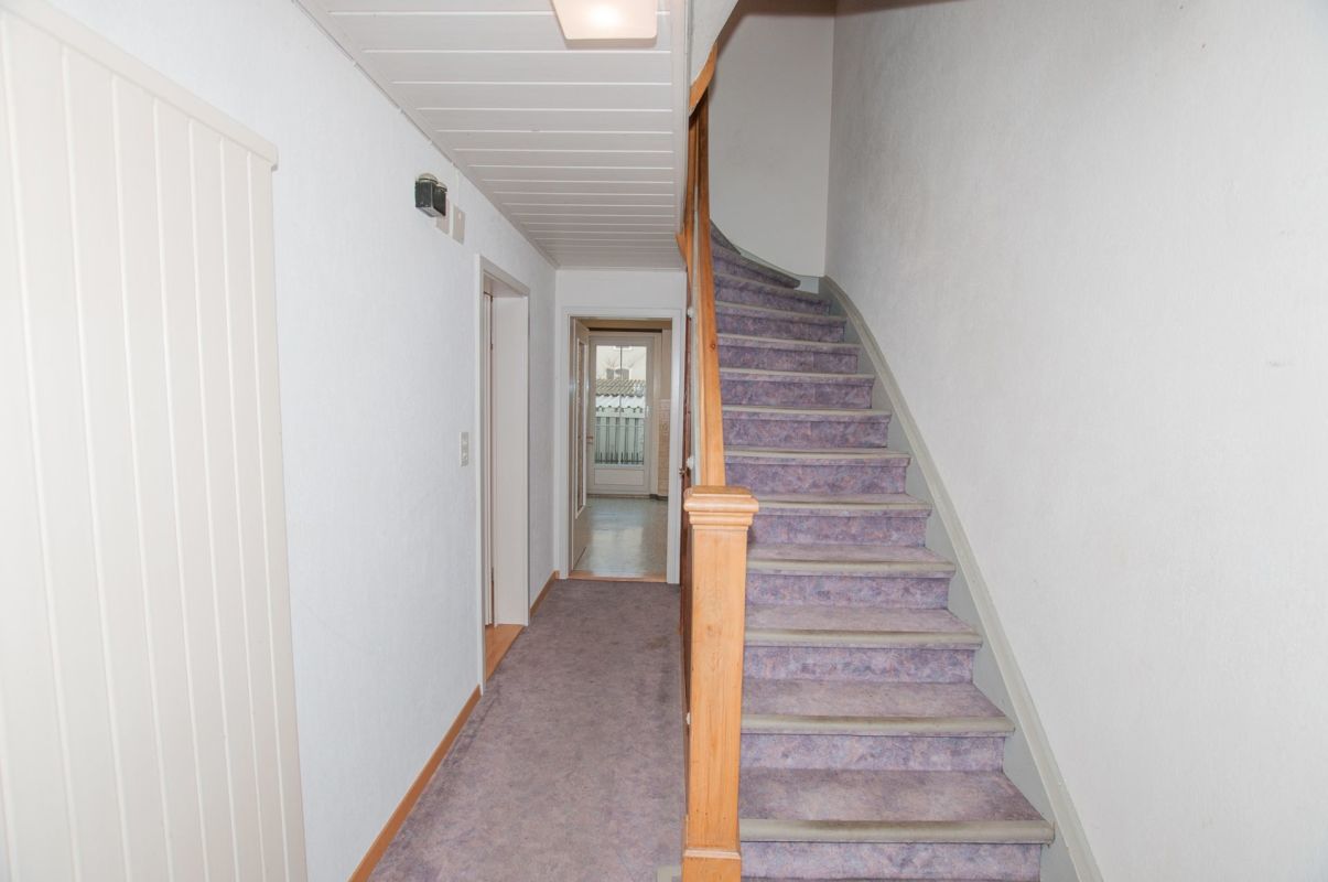 Flur mit Treppe