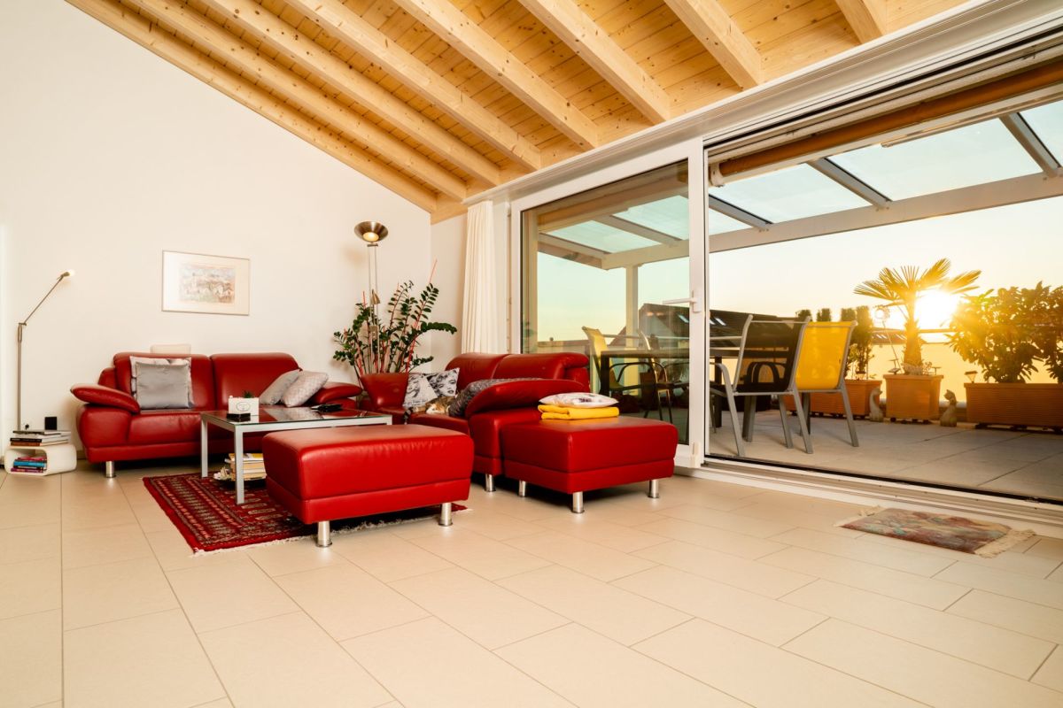 Wohnzimmer mit Terrasse