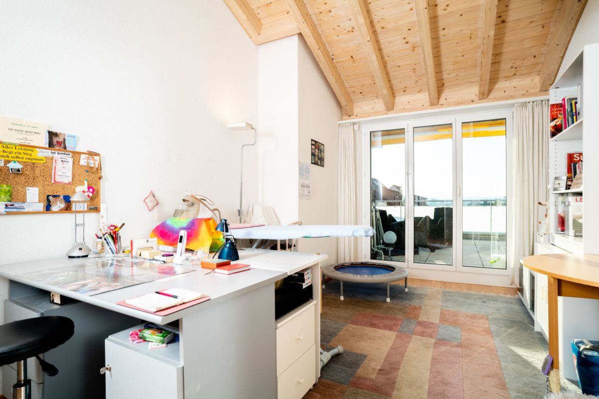 Arbeits- und Hobbyzimmer mit Dachterrasse