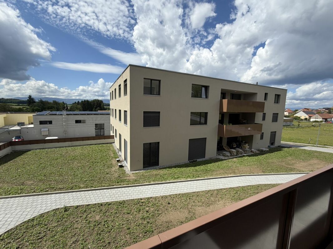 Moderne Wohnanlage mit Innenhof