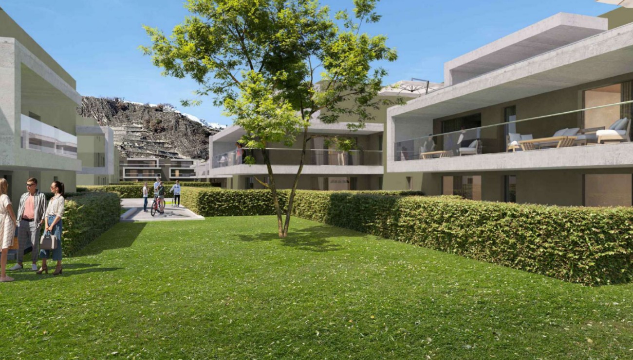 Moderne Wohnanlage mit Garten